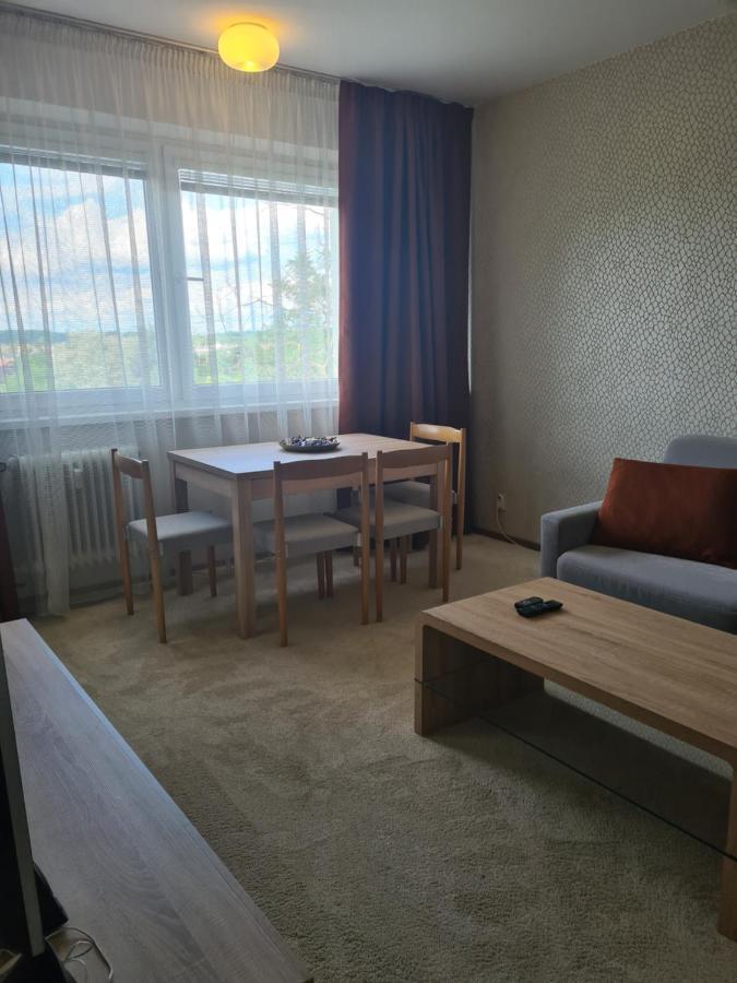 Apartman Valentin Apartamento Komárno Exterior foto